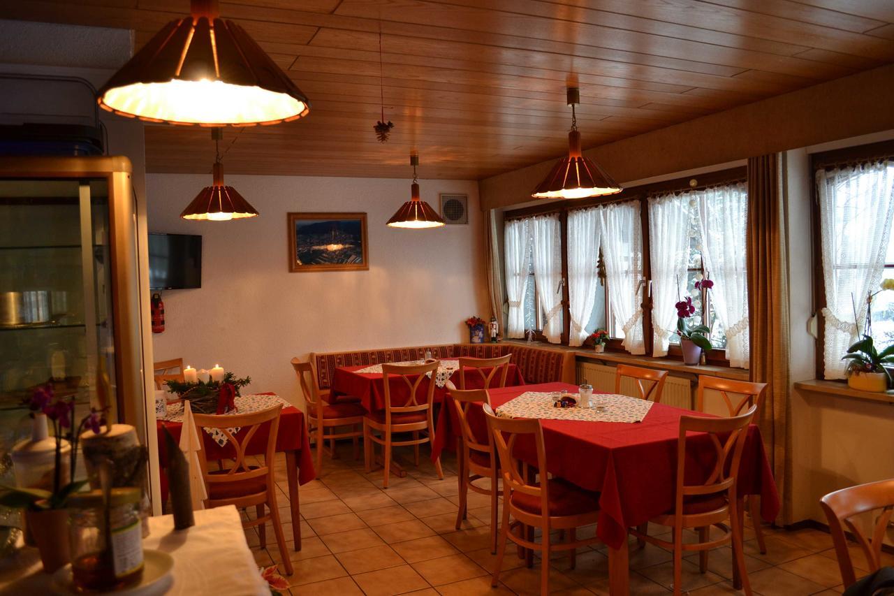Gaestehaus Tagescafe Eckenfels Ohlsbach ภายนอก รูปภาพ
