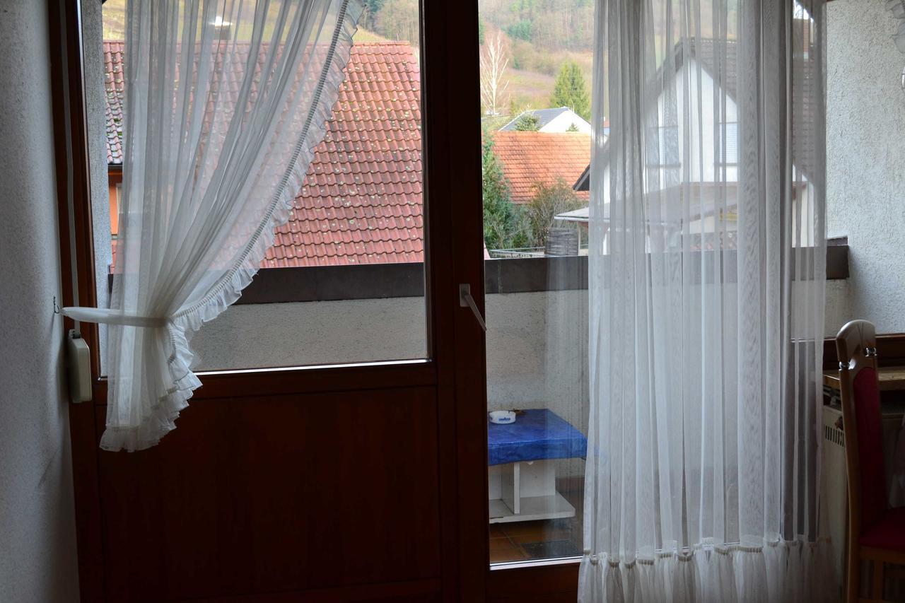 Gaestehaus Tagescafe Eckenfels Ohlsbach ภายนอก รูปภาพ